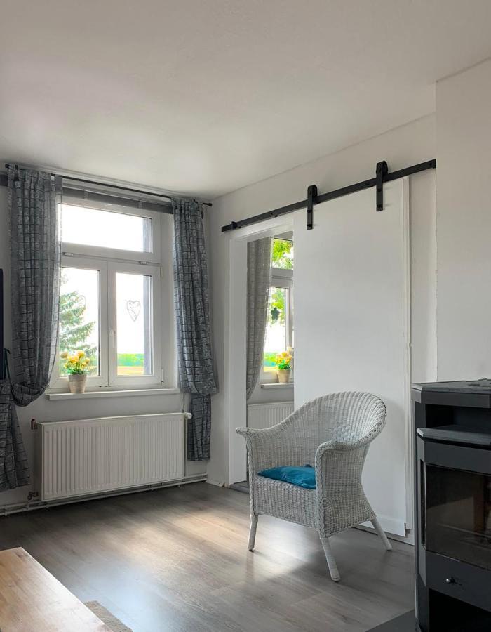 Vierseitenhof Hasenfelde - Ferienwohnung Feldblick Steinhofel 외부 사진